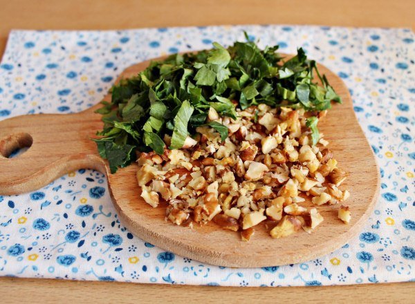 Салат с курицей и кукурузой